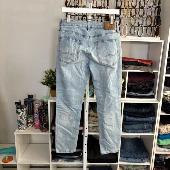 AMERICAN EAGLE 31x30 light Blue Denim Jeans - Picture 5 of 6